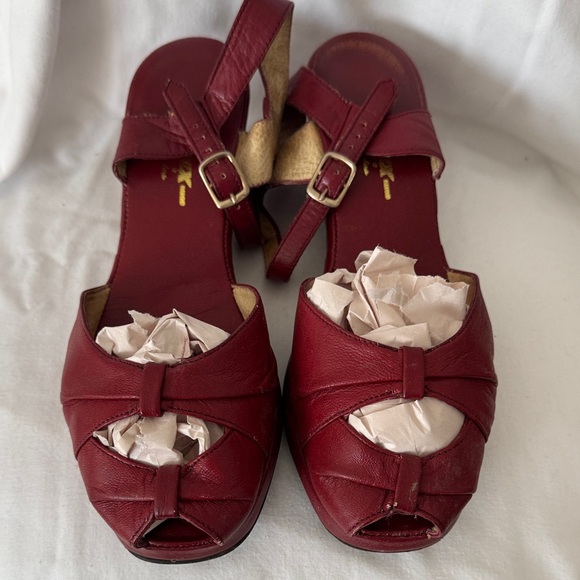 Re-Mix Shoes - RE-MIX Red Leather Women's 1940’s style Sandals
